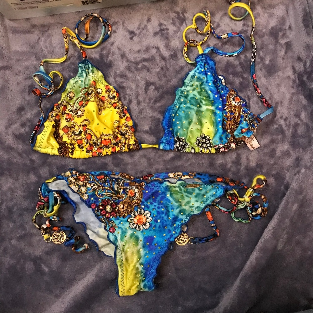 Luli Fama Bikini